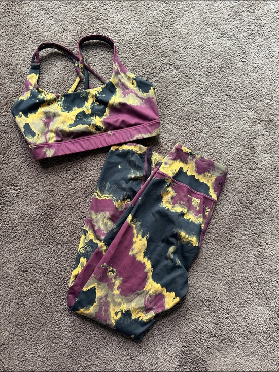 JoyLab Other - Marbled Sports Bra & Legging Set in Plum, Black & Yellow
